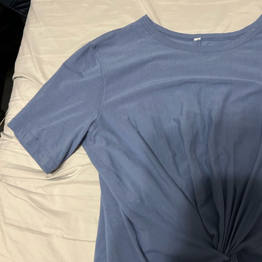Lululemon Tee